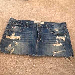 Hollister distressed mini skirt